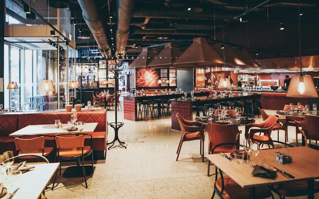 Restaurant dining